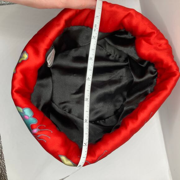 Invisible World Silk Lined Butterfly Black/Red Fleece Hat Womens M Natural Hair - Picture 7 of 7